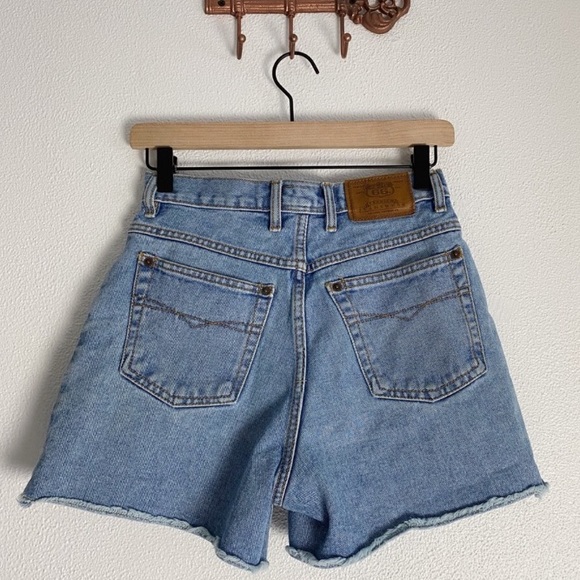 Vintage Jean Shorts - Picture 10 of 10